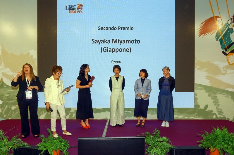 Un'autrice giapponese viene premiata al 20° Concorso letterario Lingua Madre