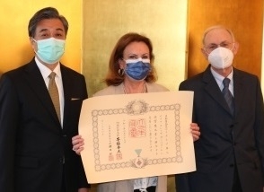 Onorificenza alla sig.ra Maria Teresa Gamberale